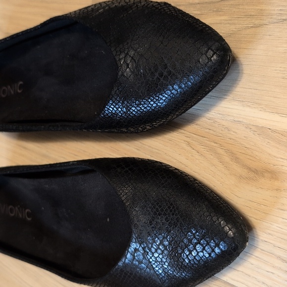 Vionic Caballo Women's ballet flat black snake Scale print leather 8.5 - Picture 3 of 6